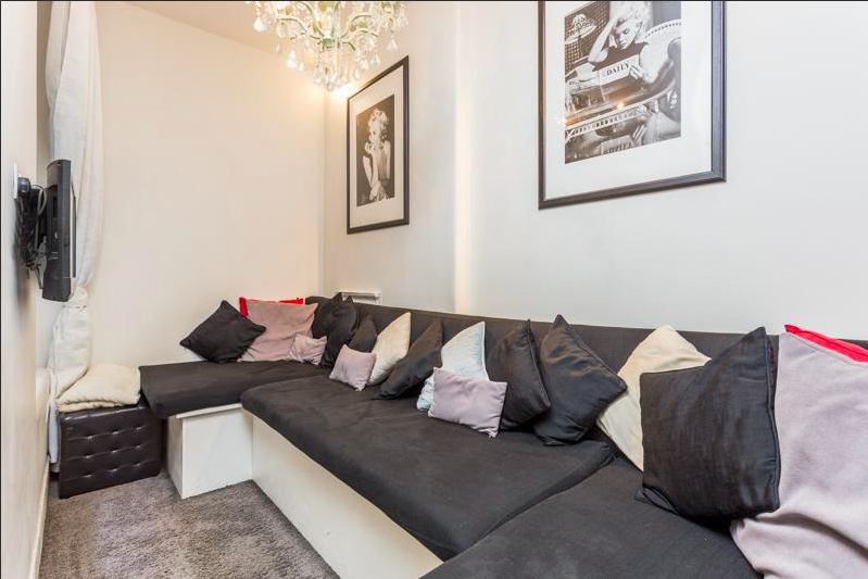 Room Torrington Place in Greater London