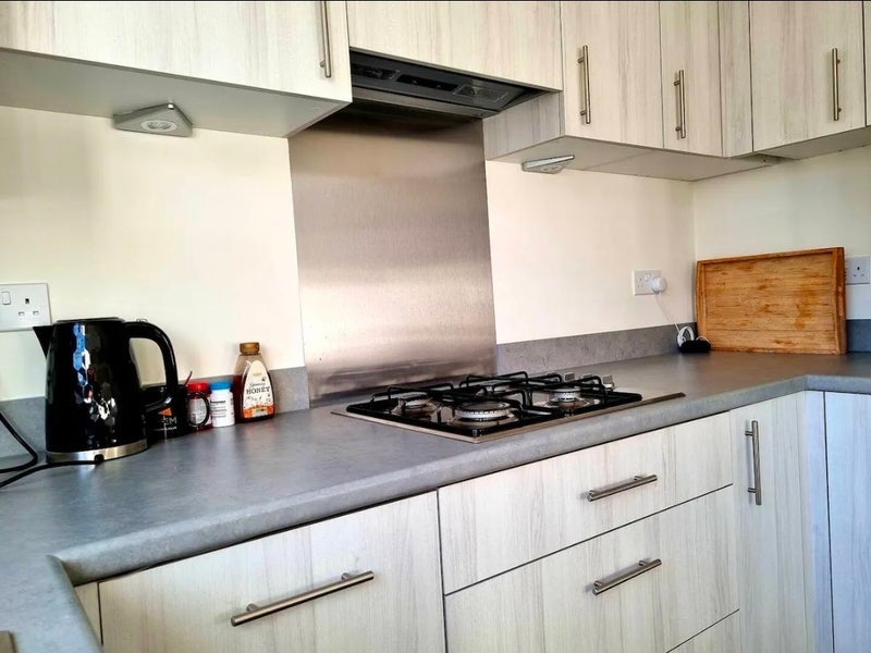 Room Beaminster Avenue in Preston