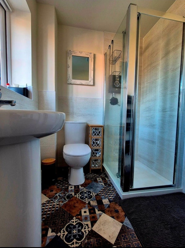 Room Beaminster Avenue in Preston