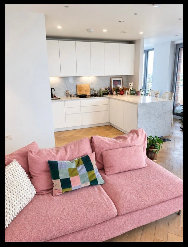 Room Maple Path in Greater London