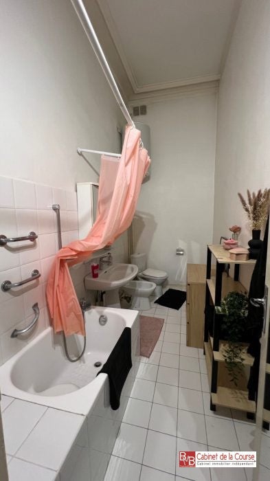 Flat Rue Duplessy in Bordeaux