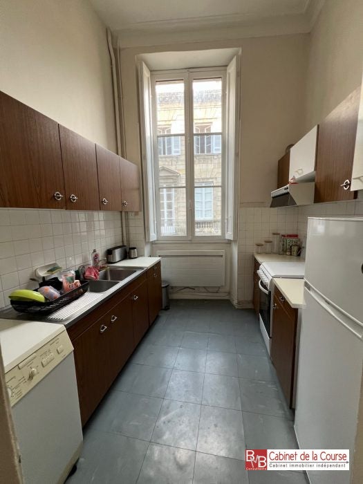 Flat Rue Duplessy in Bordeaux