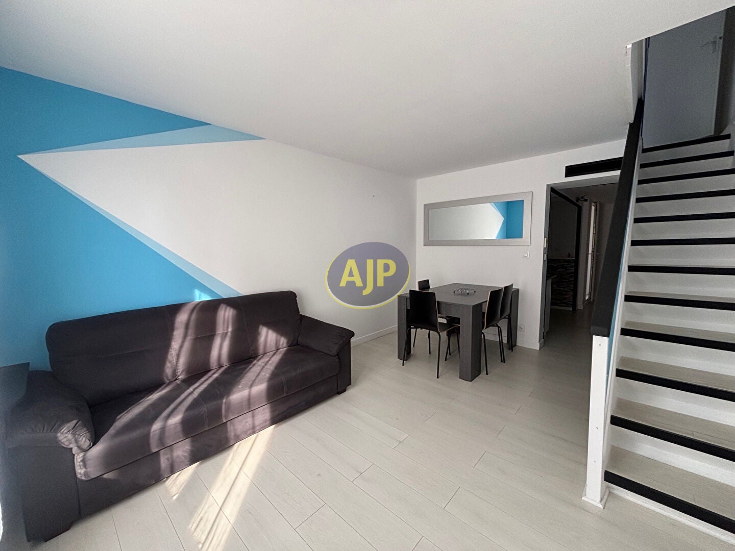 Appartement Route du Coustinet à Cours-de-Pile