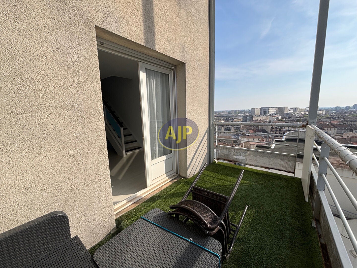 Appartement Route du Coustinet à Cours-de-Pile