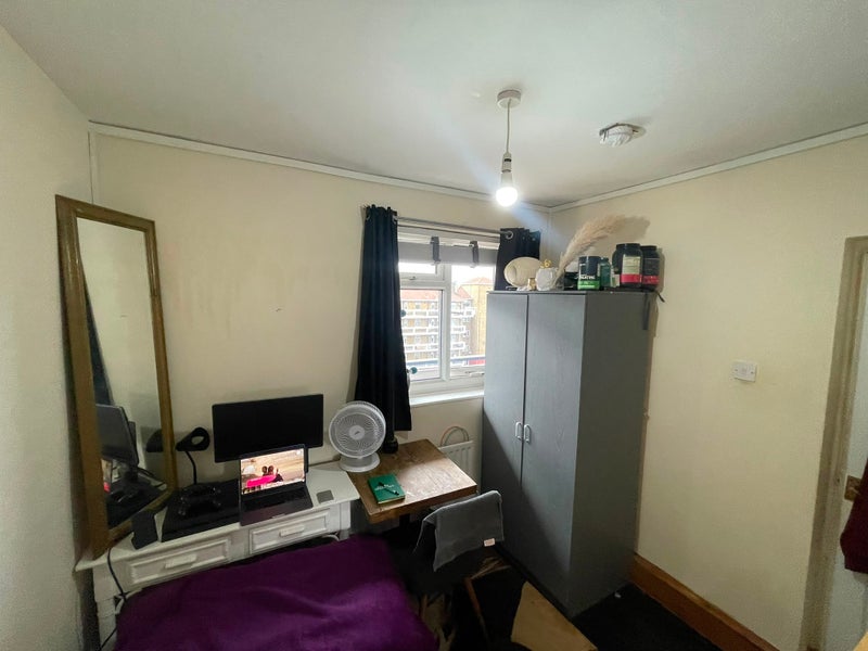 Room Beckway Street in Greater London