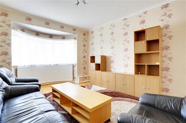 Flat Wilton Road in Greater London