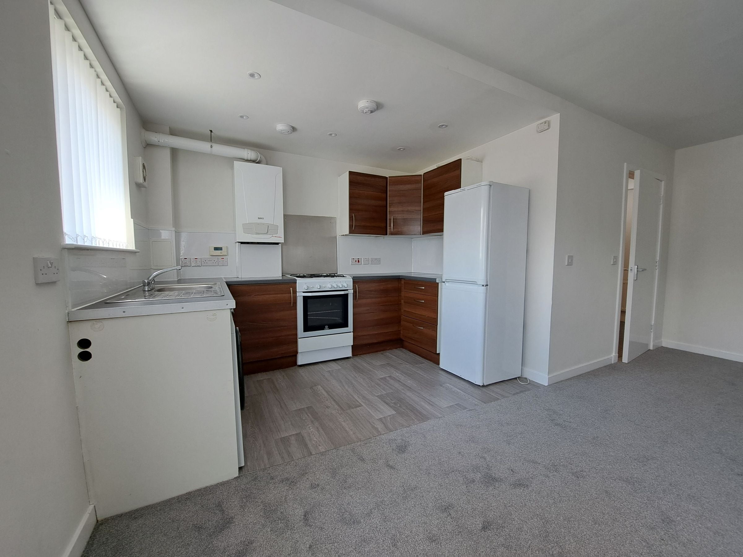 Flat Burdiehouse Terrace in City of Edinburgh