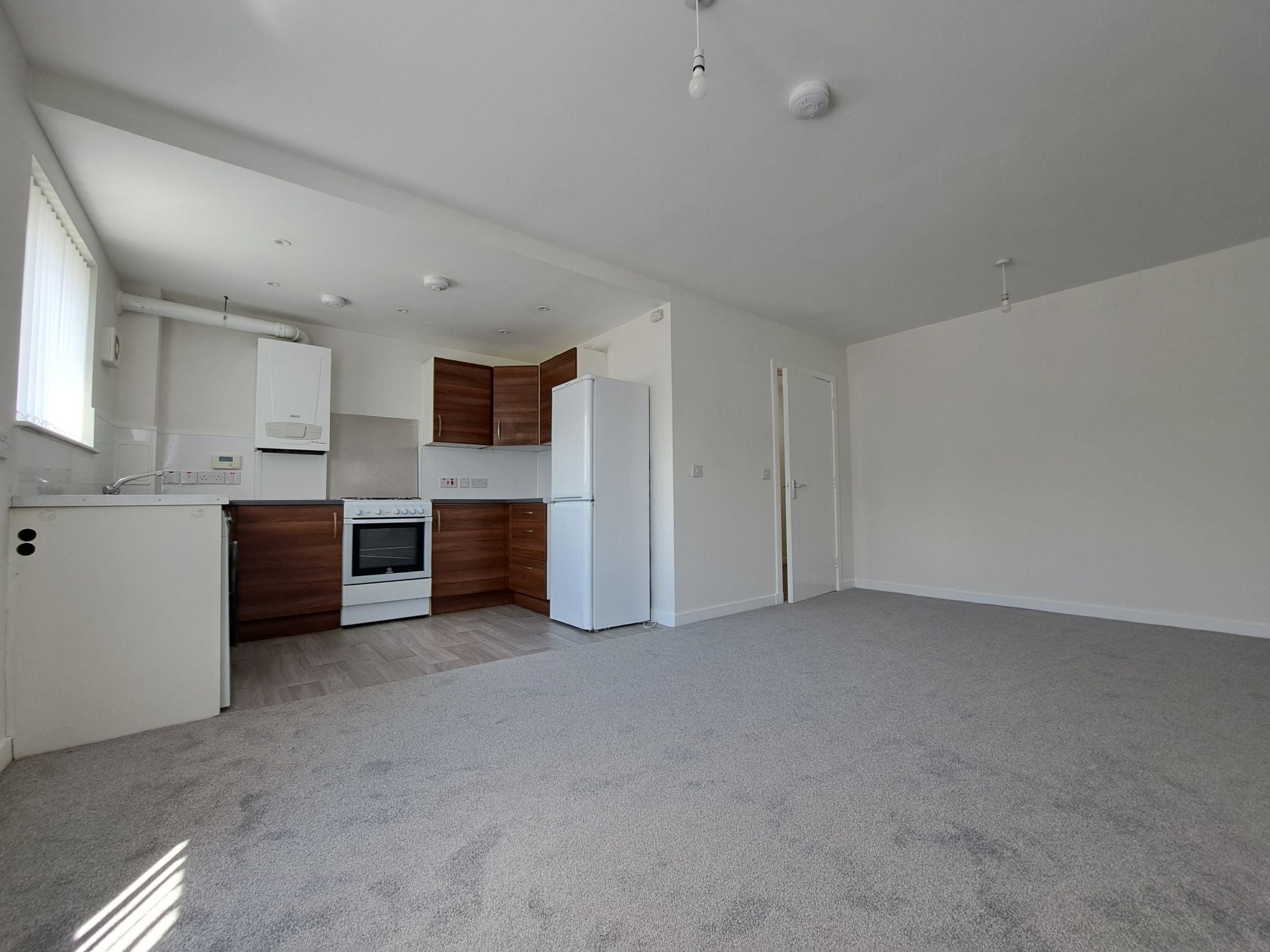 Flat Burdiehouse Terrace in City of Edinburgh