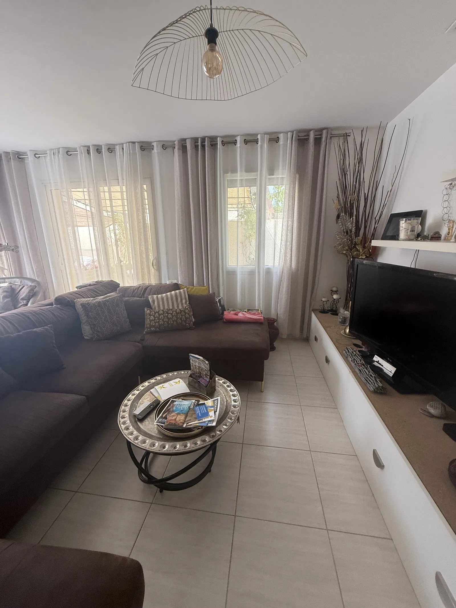 Room Avenue Henri Barbusse in Saint-Chamas