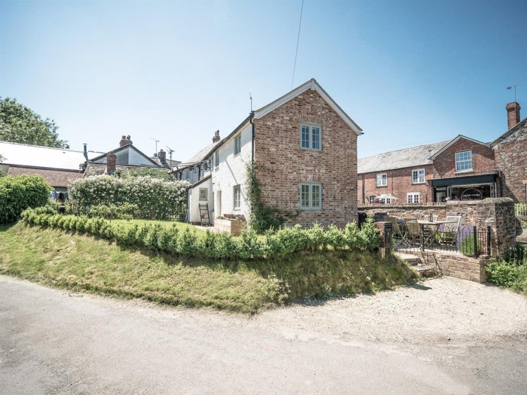 House High Street in Vale of White Horse