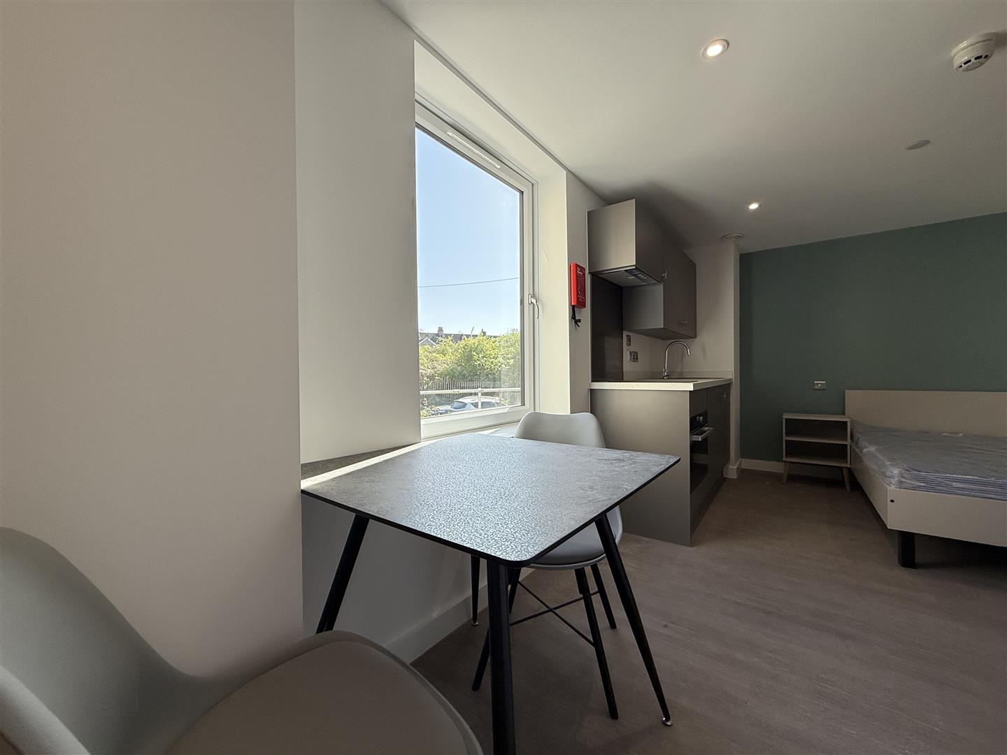 Flat Kempthorne Lane in Bath
