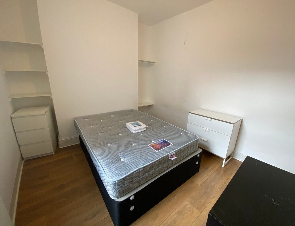 Room Lower Esplenade in Brighton