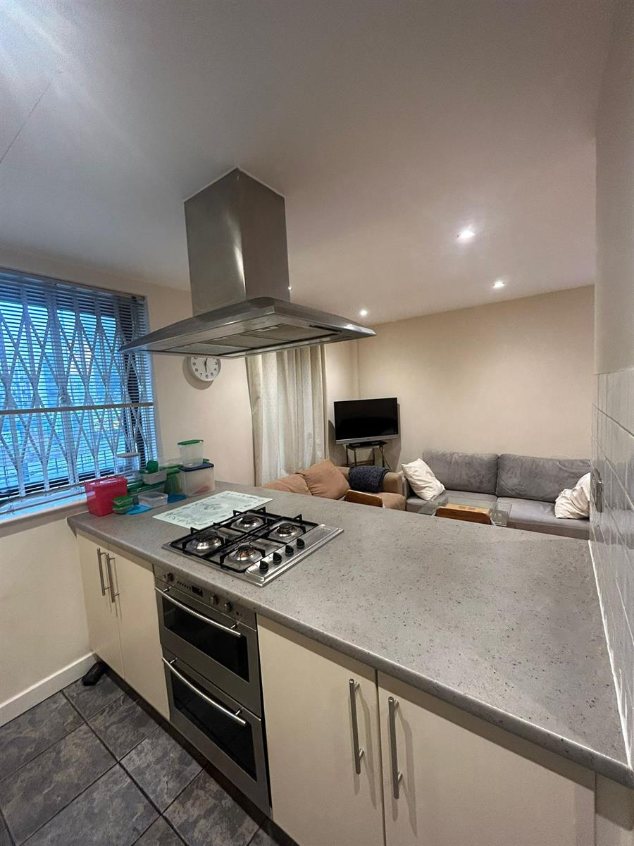 Room Rossmore Road in City of Westminster