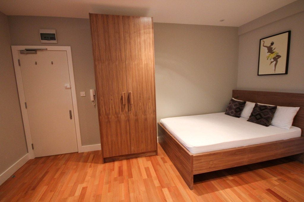 Flat West End in Marden