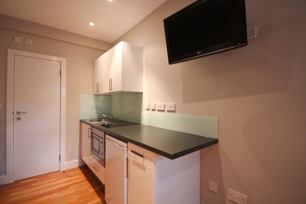 Flat West End in Marden