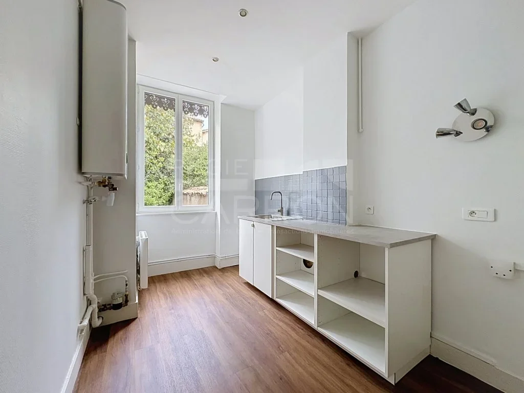 Chambre Rue des Macchabées à Lyon