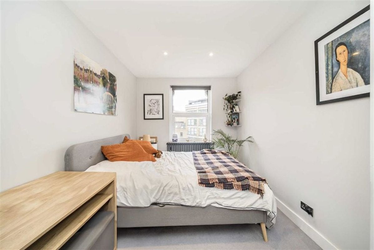 Flat Gatesborough Street in Greater London