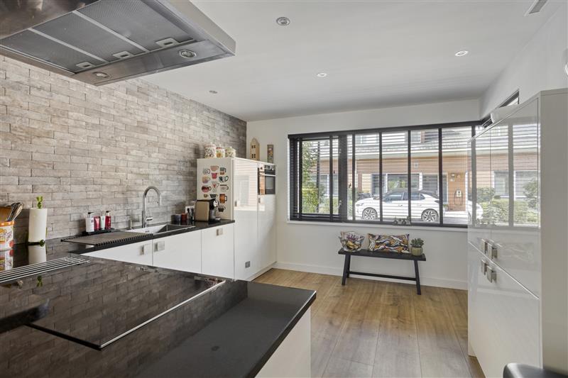 Tussenwoning te koop: Bordewijkstraat 37, Alkmaar