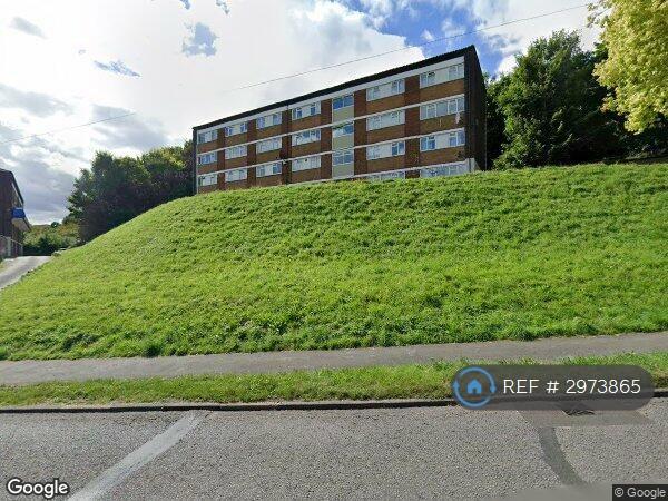 Room Hicks Farm Rise in High Wycombe Community Board