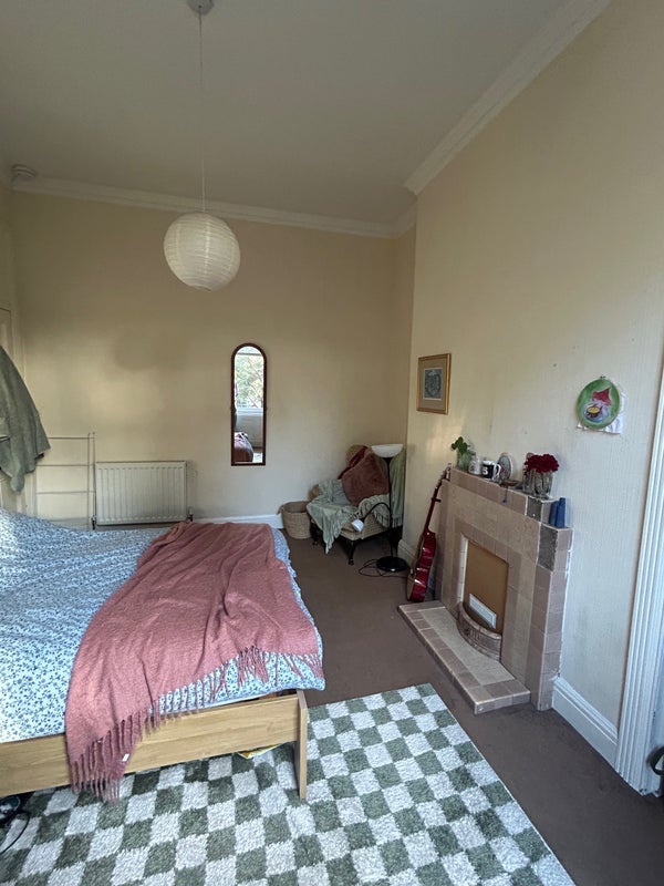 Room Polwarth Gardens in City of Edinburgh