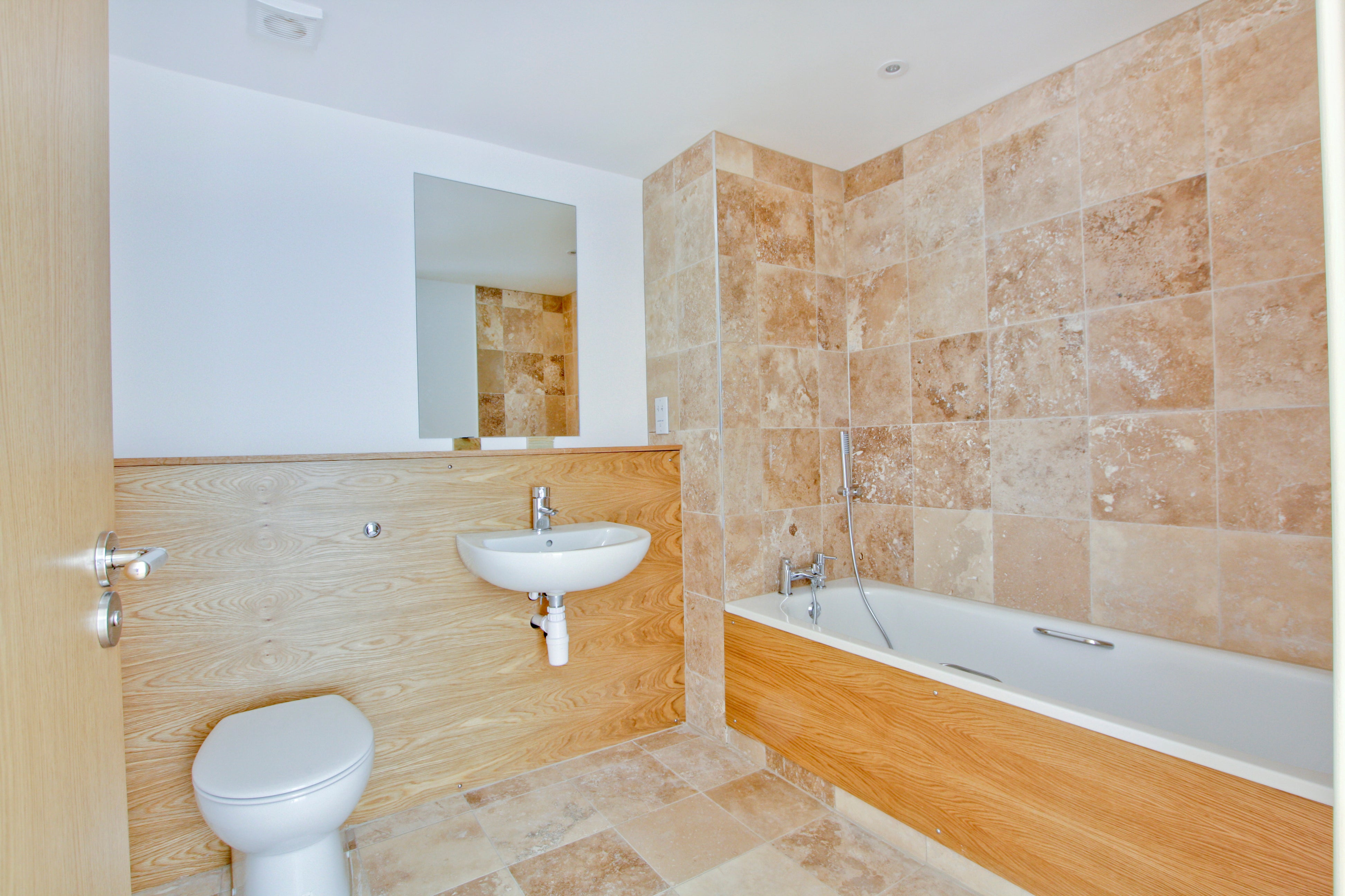 Flat Bexley Road in Greater London