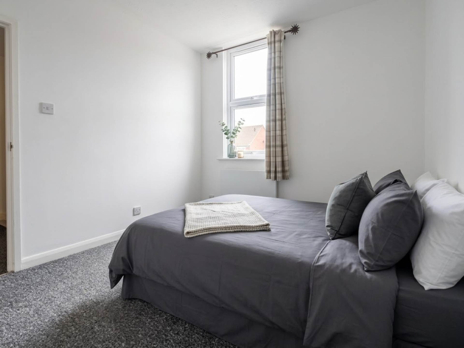 Flat Douglas Mews in Bournemouth