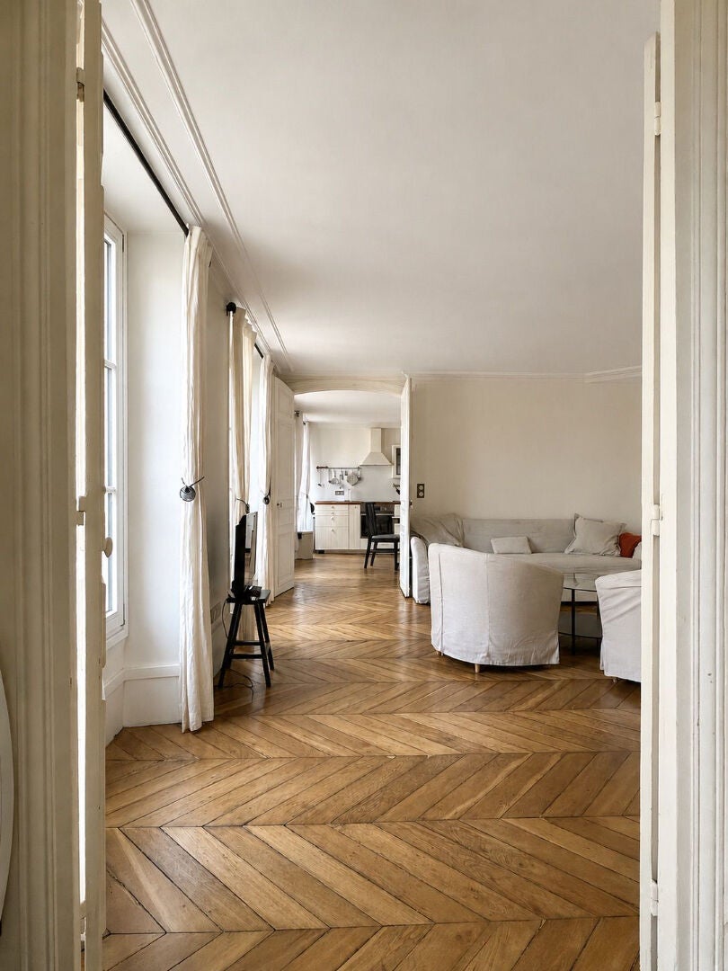 Appartement Rue Casimir Delavigne à Paris