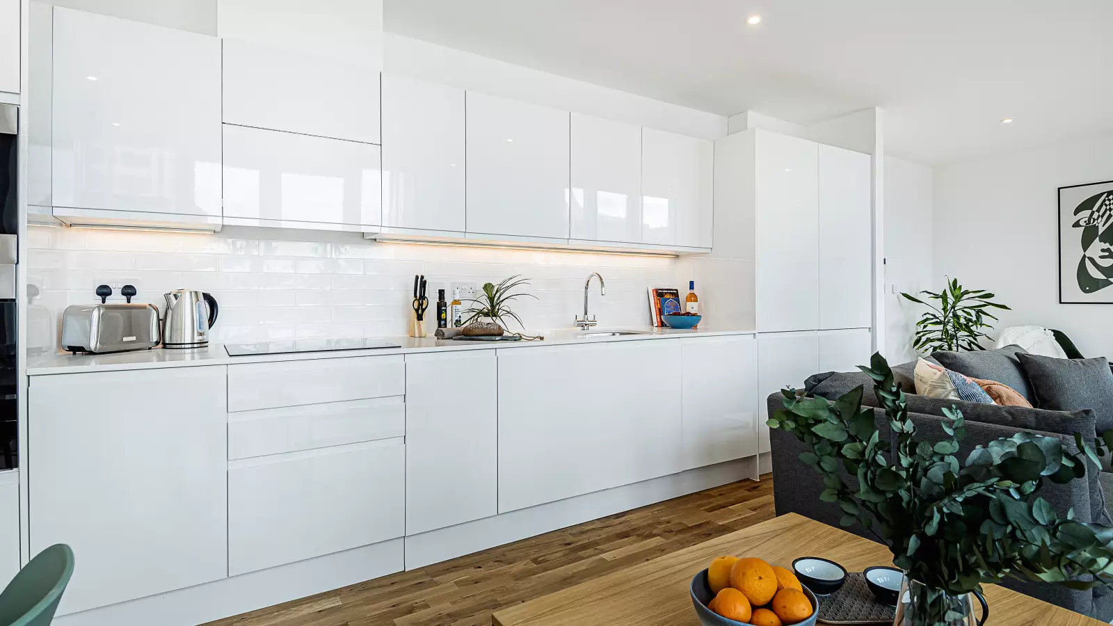 Flat Bath Road in Greater London
