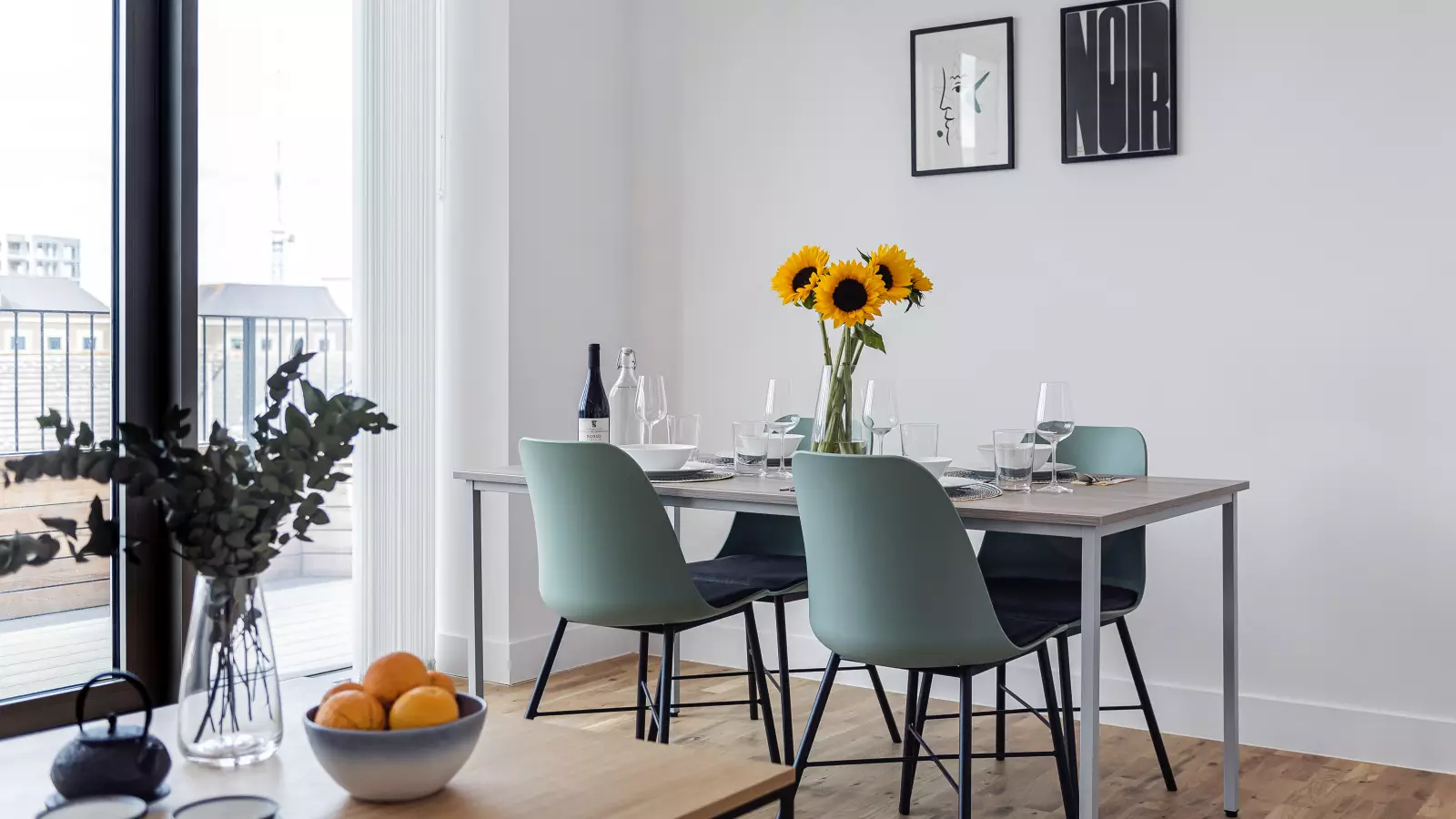 Flat Bath Road in Greater London