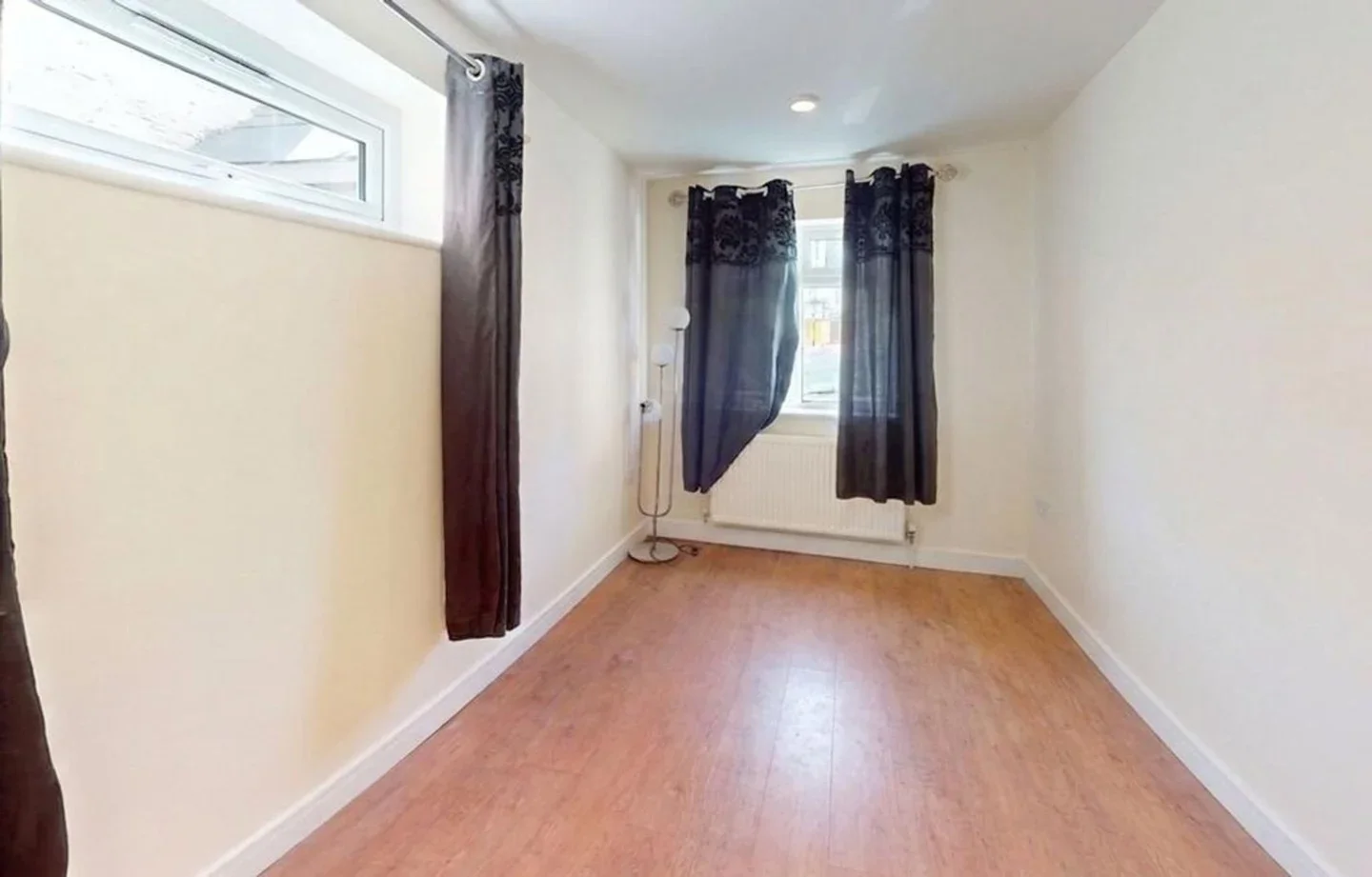 Flat Sydenham Road in Greater London