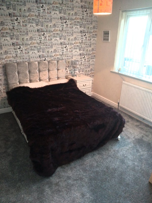 Room Meadfoot Road in Coventry