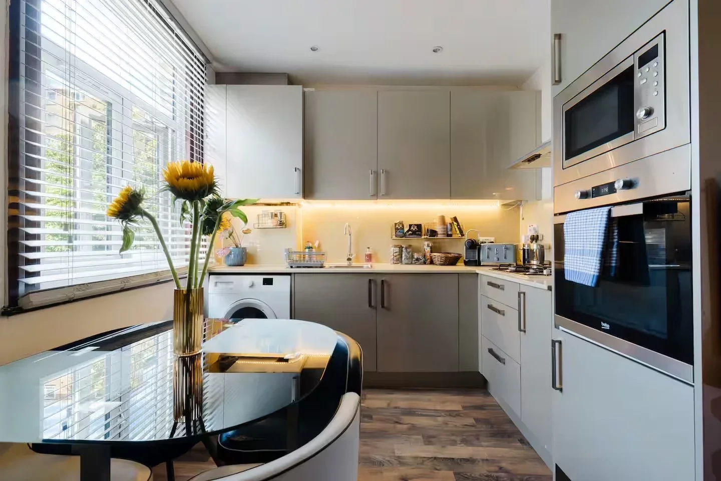Flat Camden High Street in Greater London