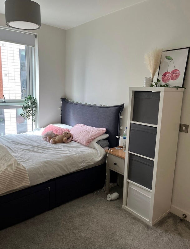 Room Stanley Street in Salford