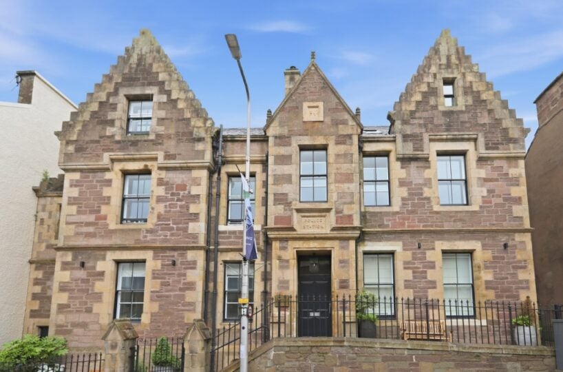 Flat King Street in Crieff