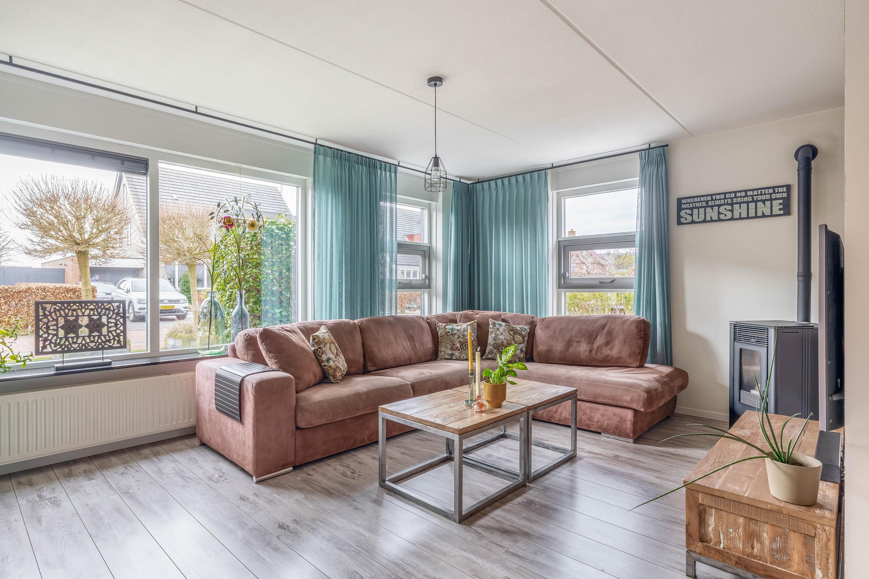 Twee-onder-één-kap te koop: Buitenbaardt 10, Lemmer