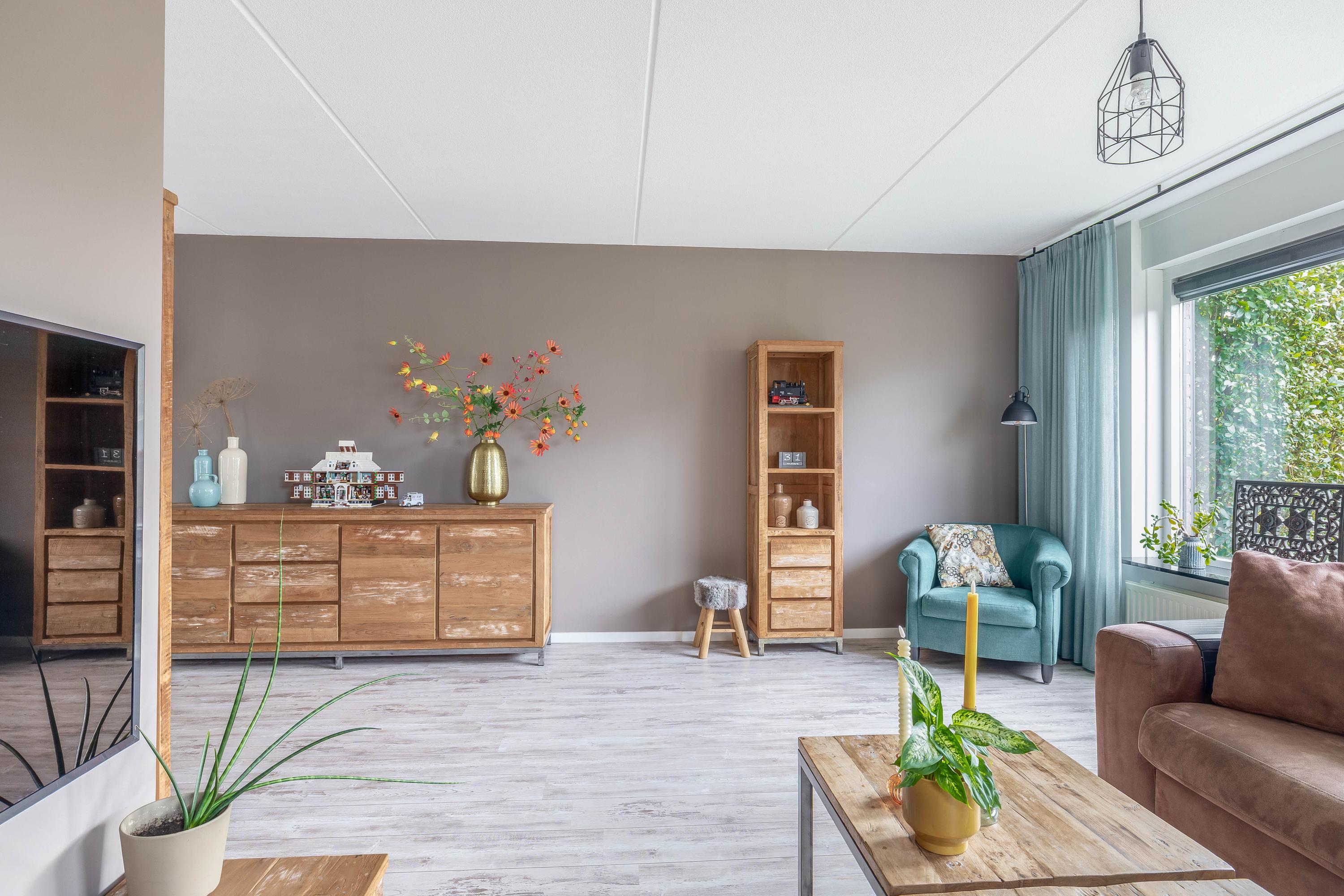 Twee-onder-één-kap te koop: Buitenbaardt 10, Lemmer