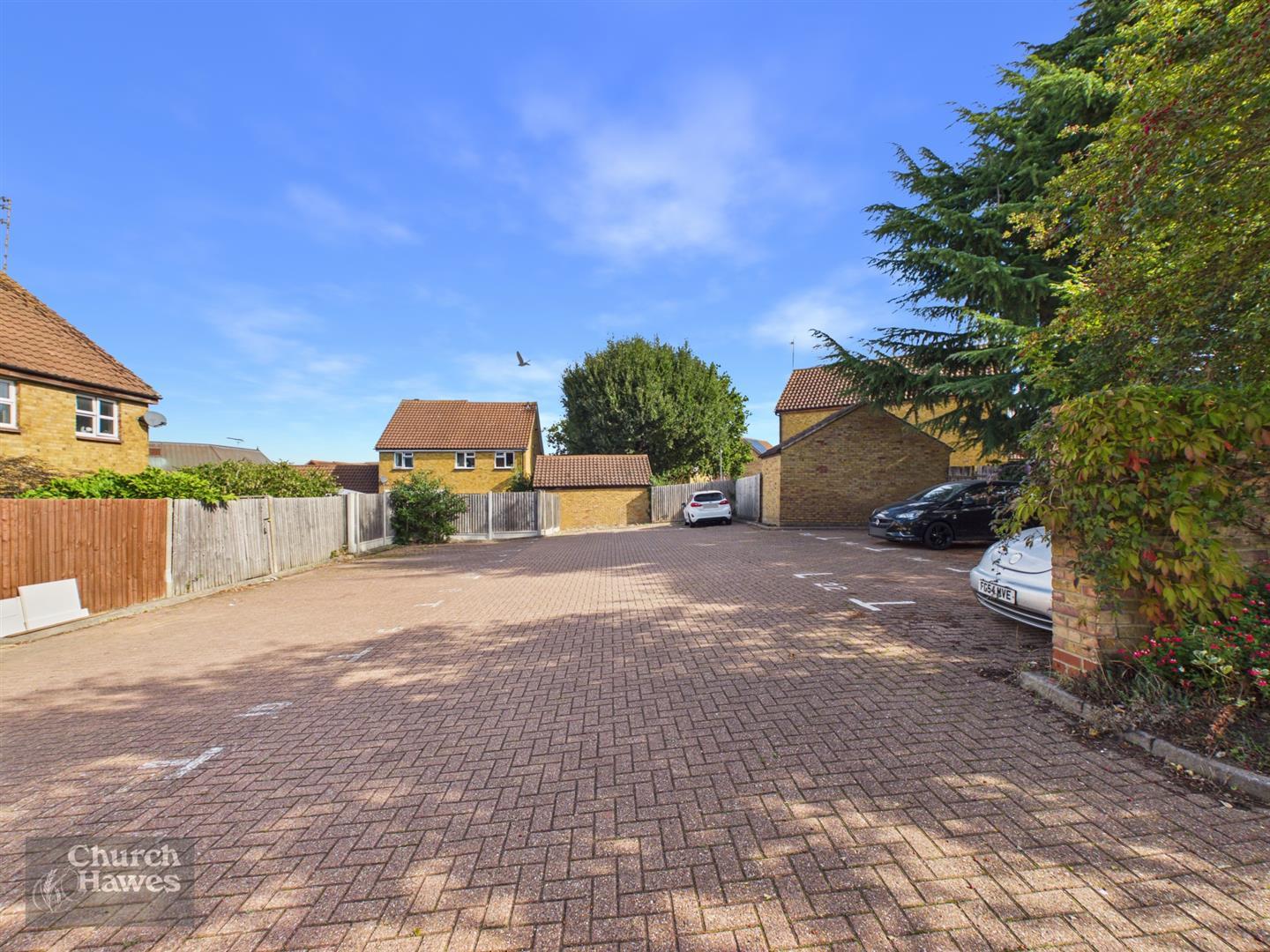 Flat Culver Rise in South Woodham Ferrers