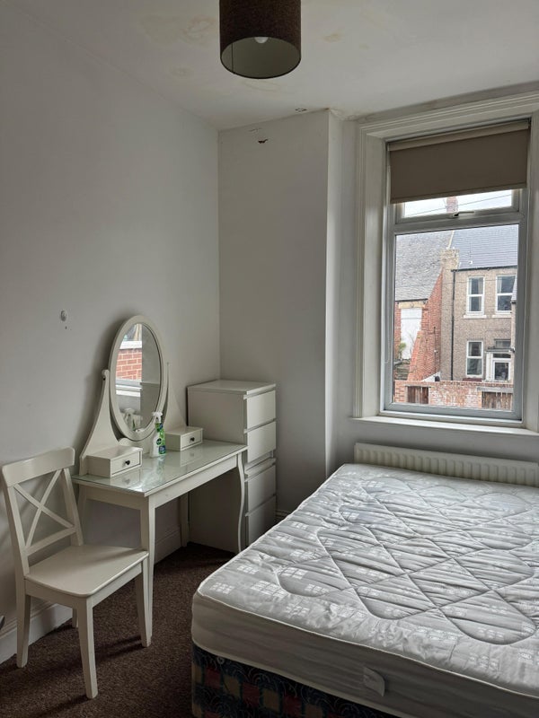 Room Cartington Terrace in Newcastle upon Tyne