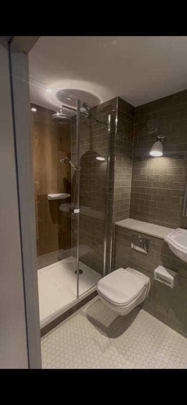 Room Engineers Way in Greater London
