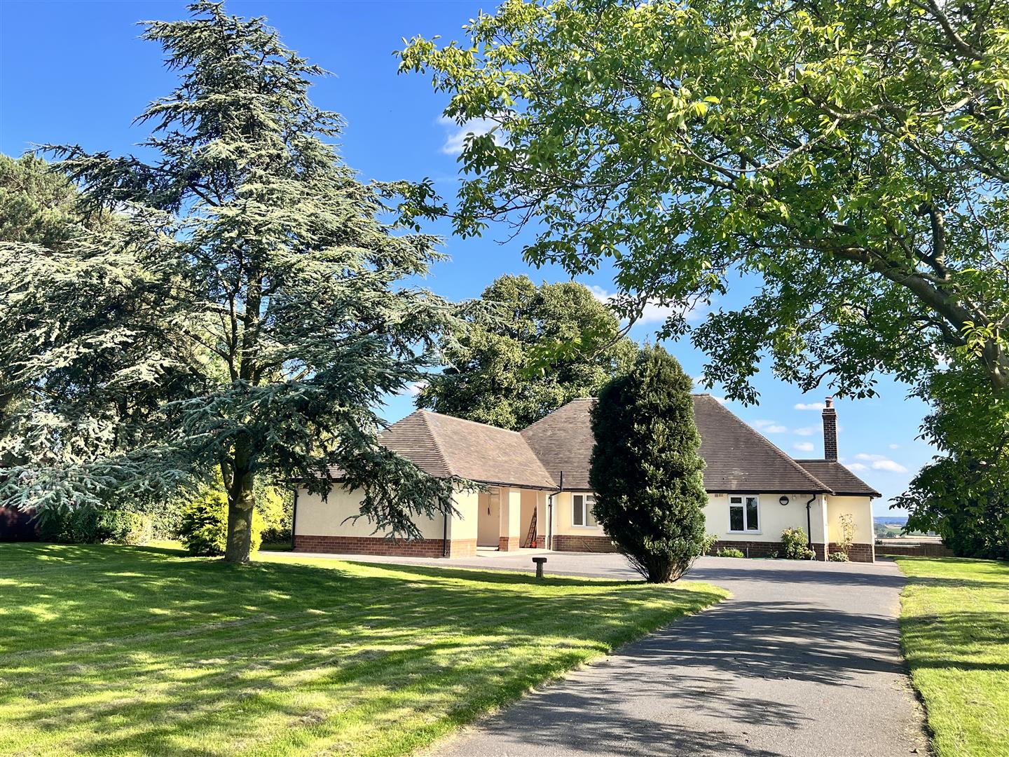 House Ashby Road in North Warwickshire