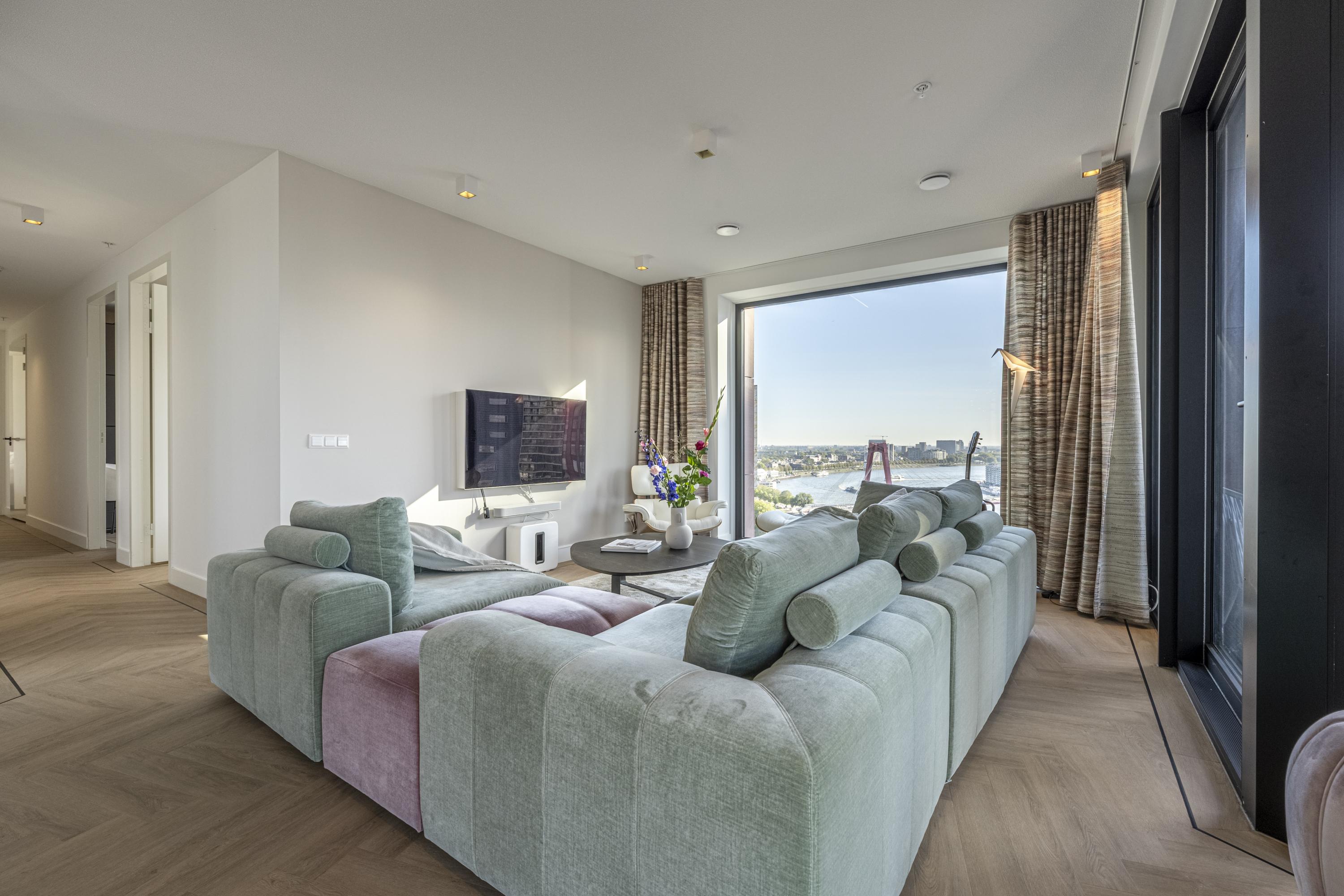 Appartement te koop: Wijnhaven 65C-20, Rotterdam