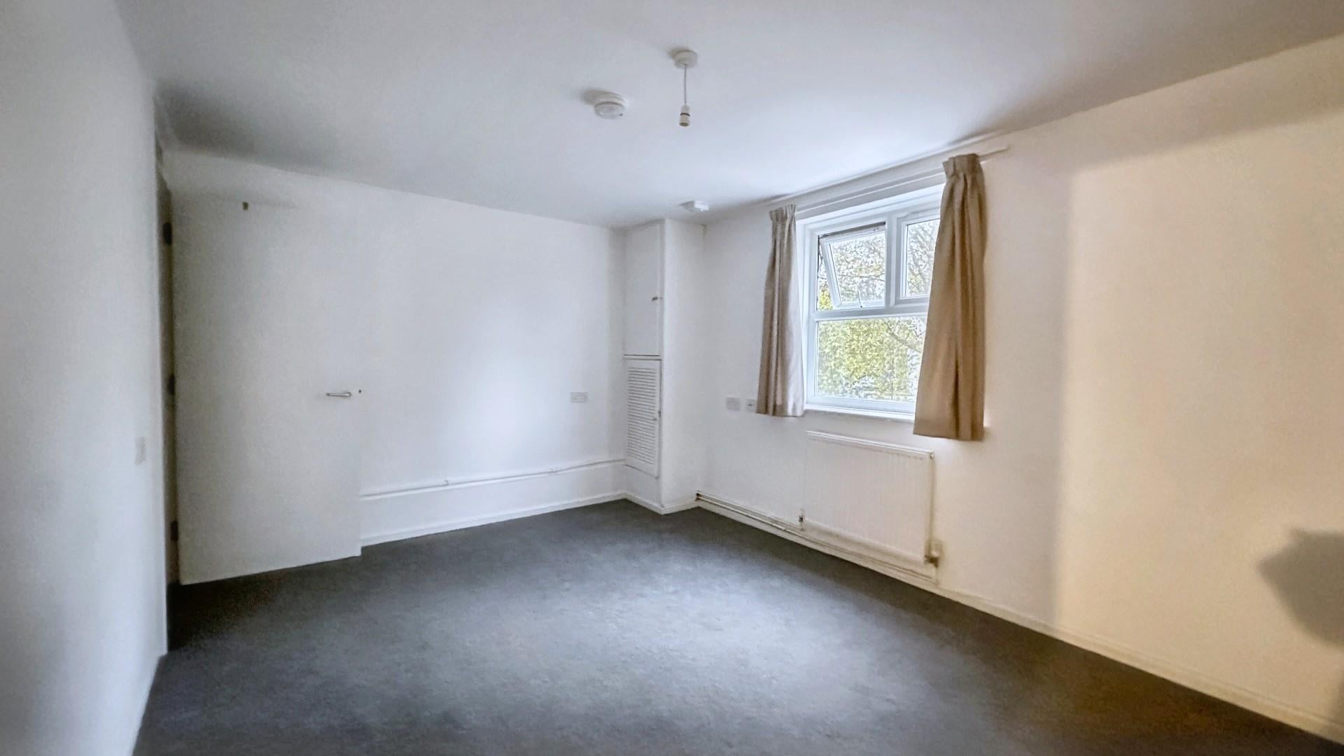 Flat Perry Street in Bristol