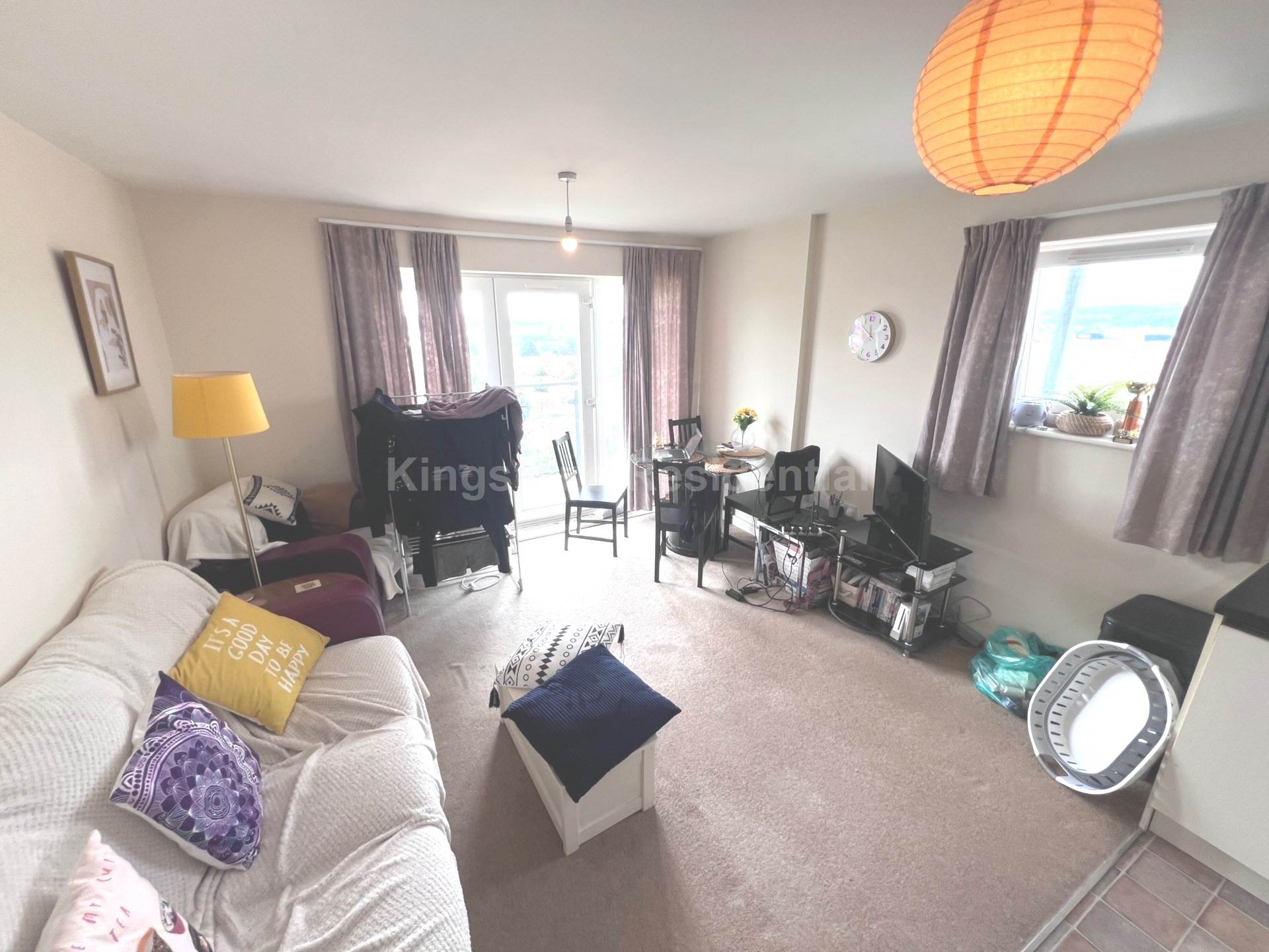 Flat Overstone Court in Cardiff