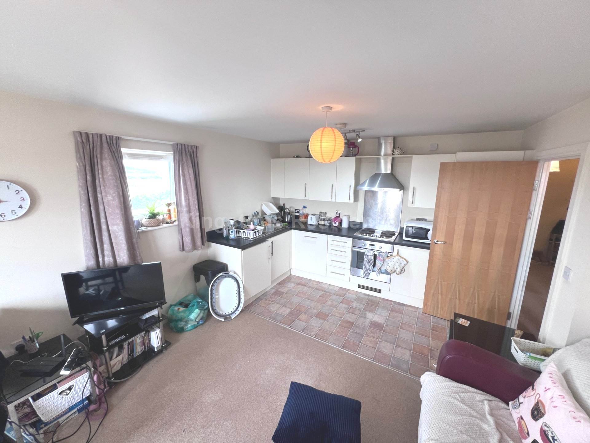 Flat Overstone Court in Cardiff