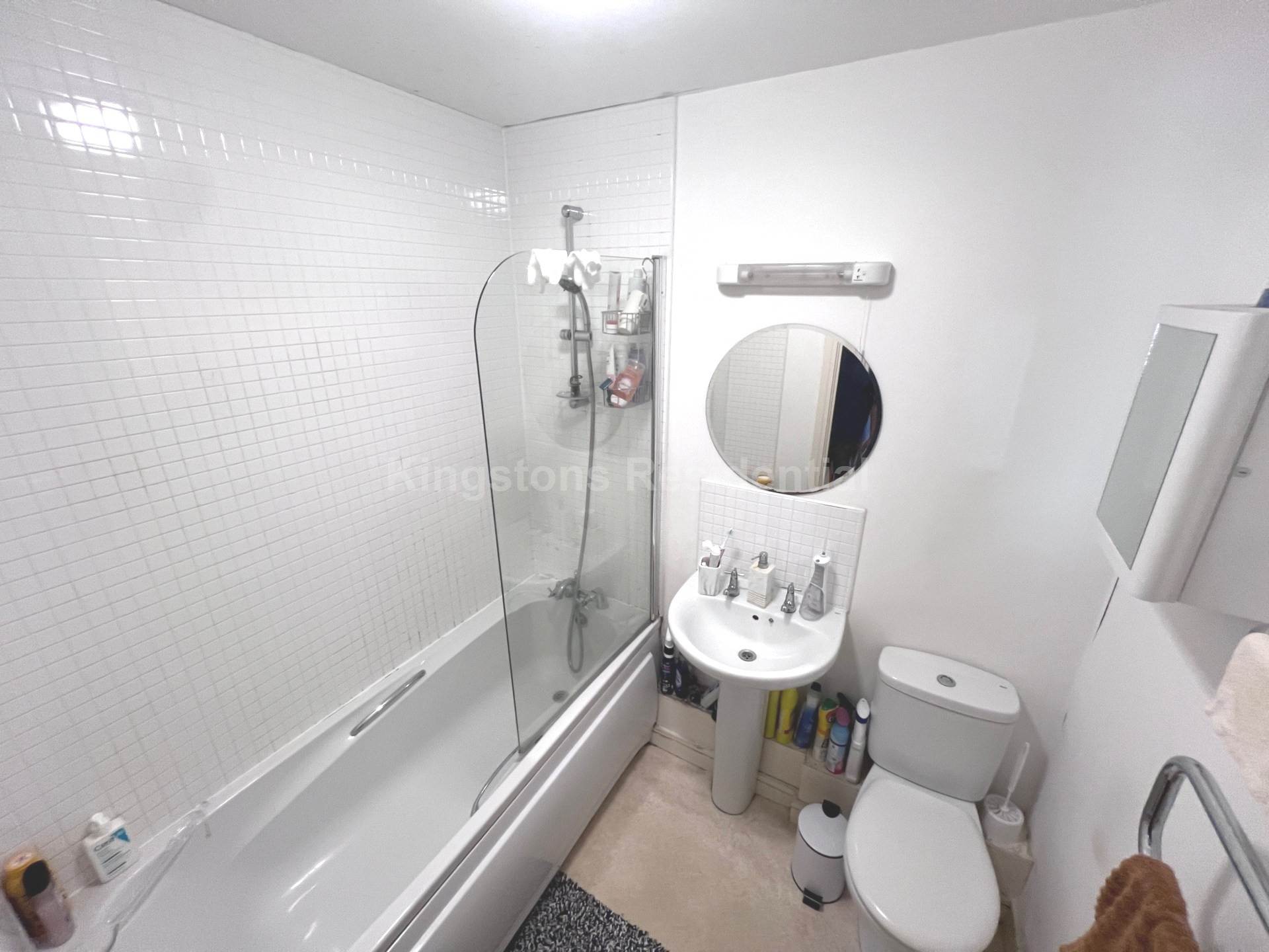 Flat Overstone Court in Cardiff