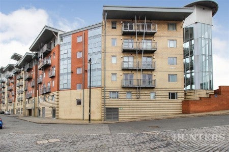 Flat Low Street in Sunderland