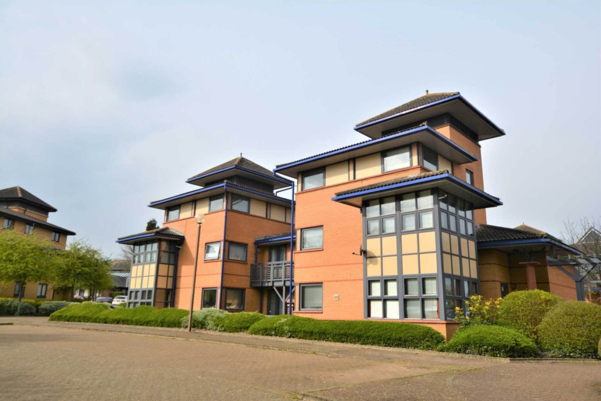 Flat Benbow Court in Milton Keynes