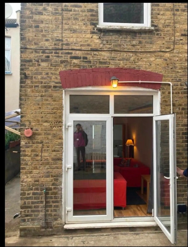 Room Conway Road in Greater London
