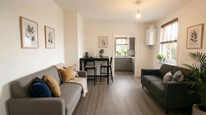 Room Gloucester Road in Bristol