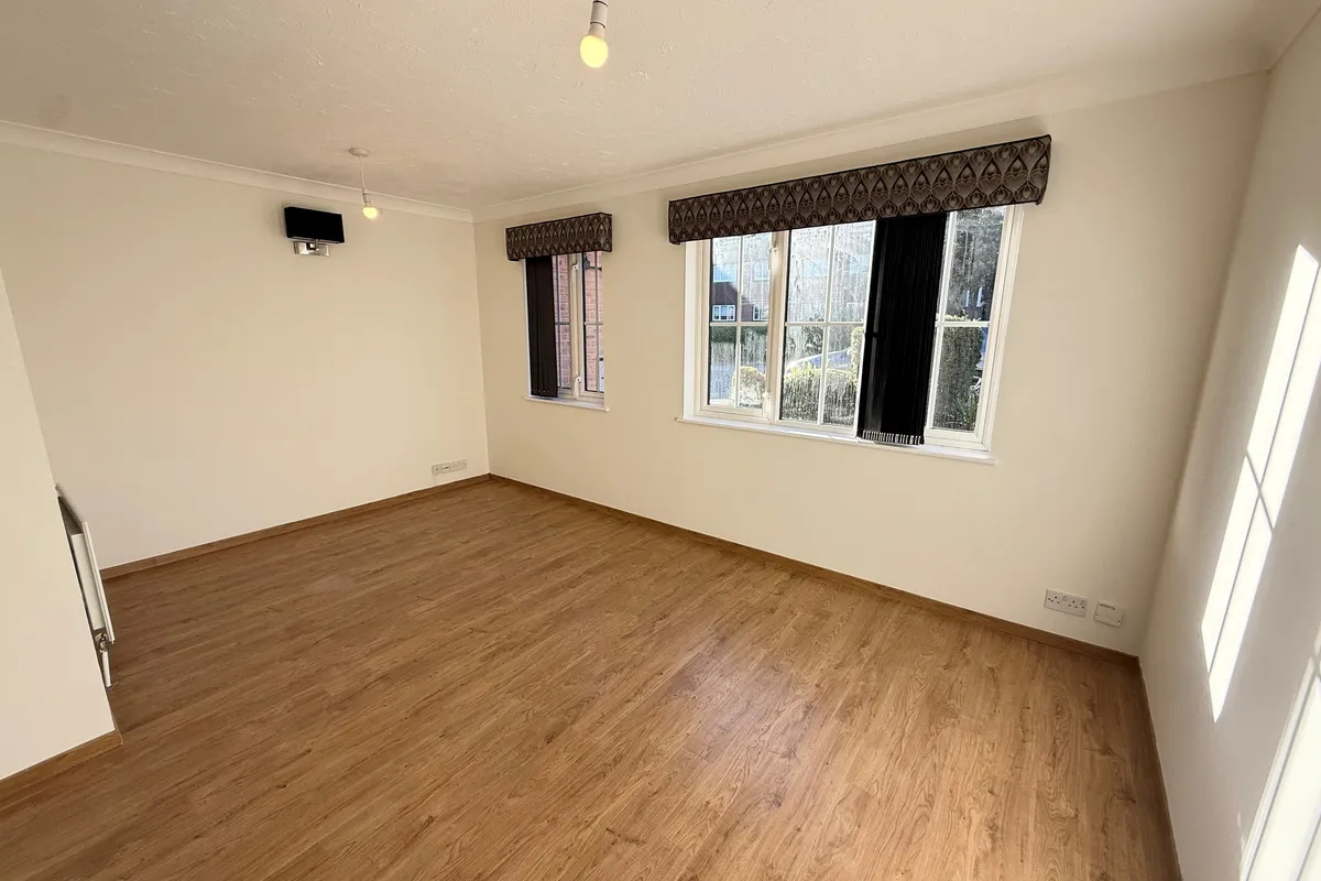 Flat Vermont Close in Greater London